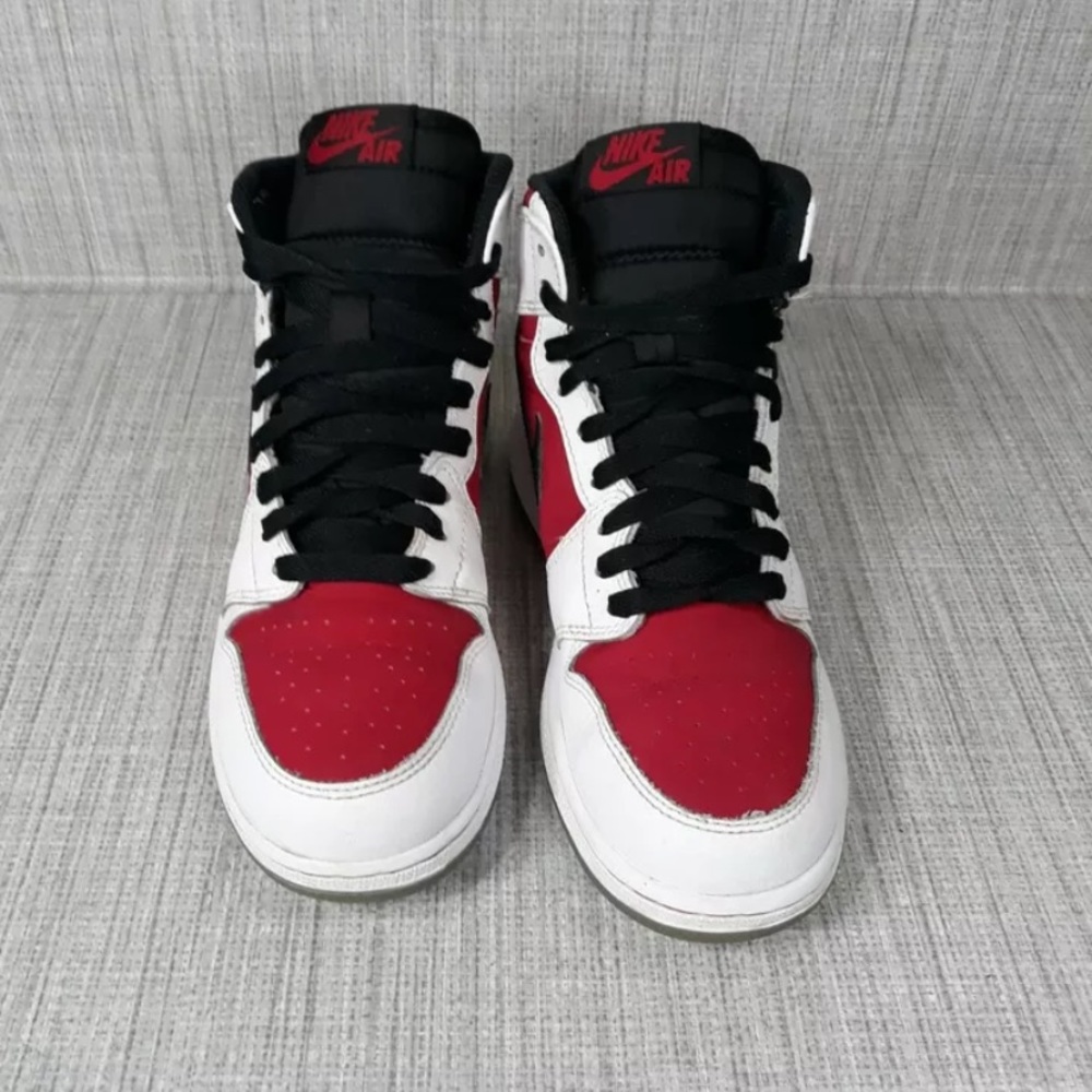 Jordan 1 Carmine